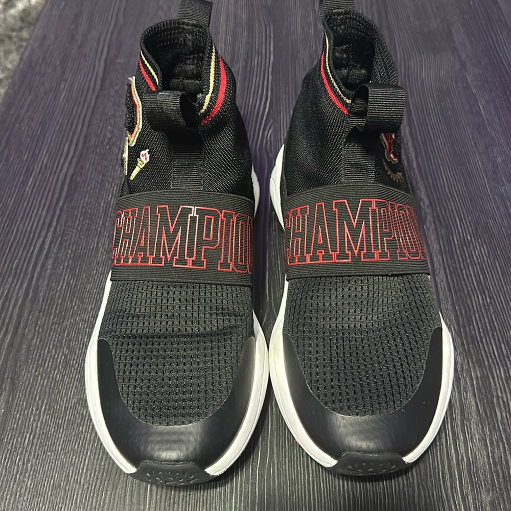 Champion Rally Pro Collegiate